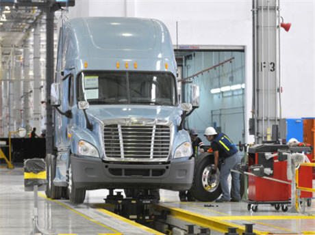 Daimler Trucks To Add 1,200 Jobs In Greater Charlotte Region